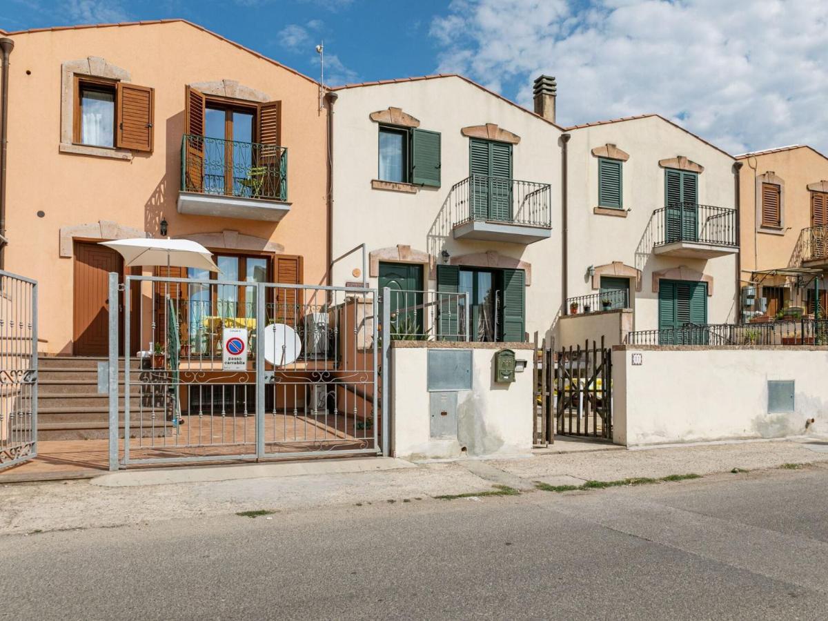 Belvilla By Oyo Casa Santa Giusta بوسا المظهر الخارجي الصورة